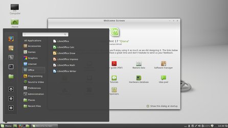 Cinnamon na Linux Mint 17 (screenshot Sannaj, CC BY-SA 3.0)
