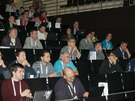 Účastníci konference sledují přednášku Ondřeje Filipa