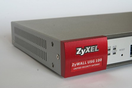 ZyWALL USG 100