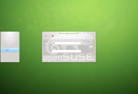 Přihlašovací obrazovka openSUSE 12.2