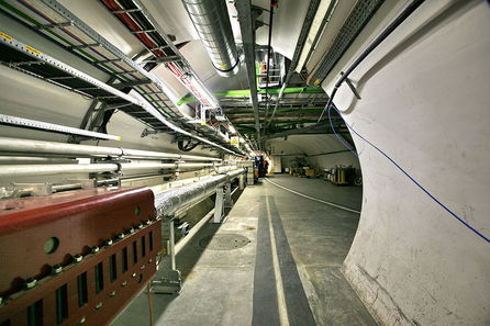 Infraštruktúra experimentu CMS (foto Rama, CC BY-SA 2.0 + CeCILL)