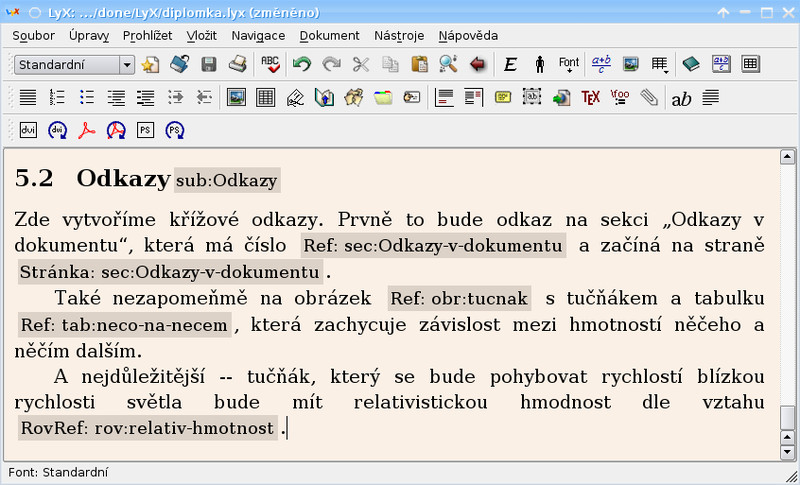 Povšimněte si odkazů a hlavně rozdílů v úvodních znacích