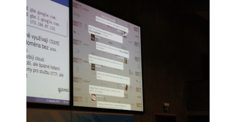 Twitter provázel #LinuxAlt od začátku až do konce, foto @adela_cz
