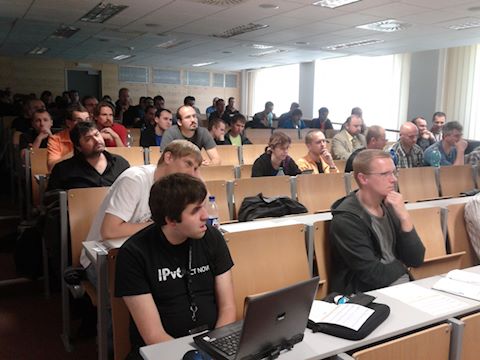 OpenSource řešení v sítích 2013